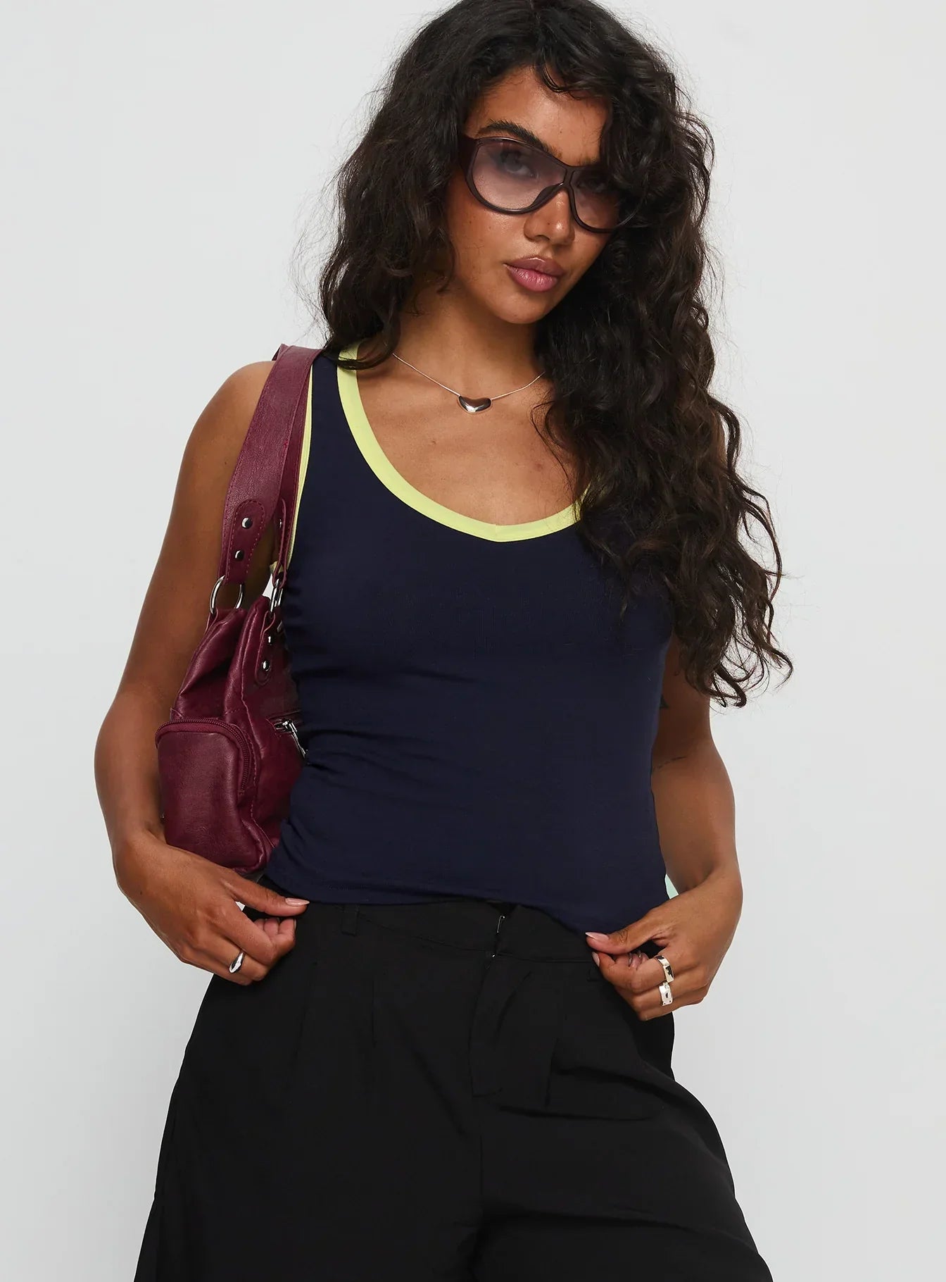 Elionne V Neck Contrast Top Navy / Yellow