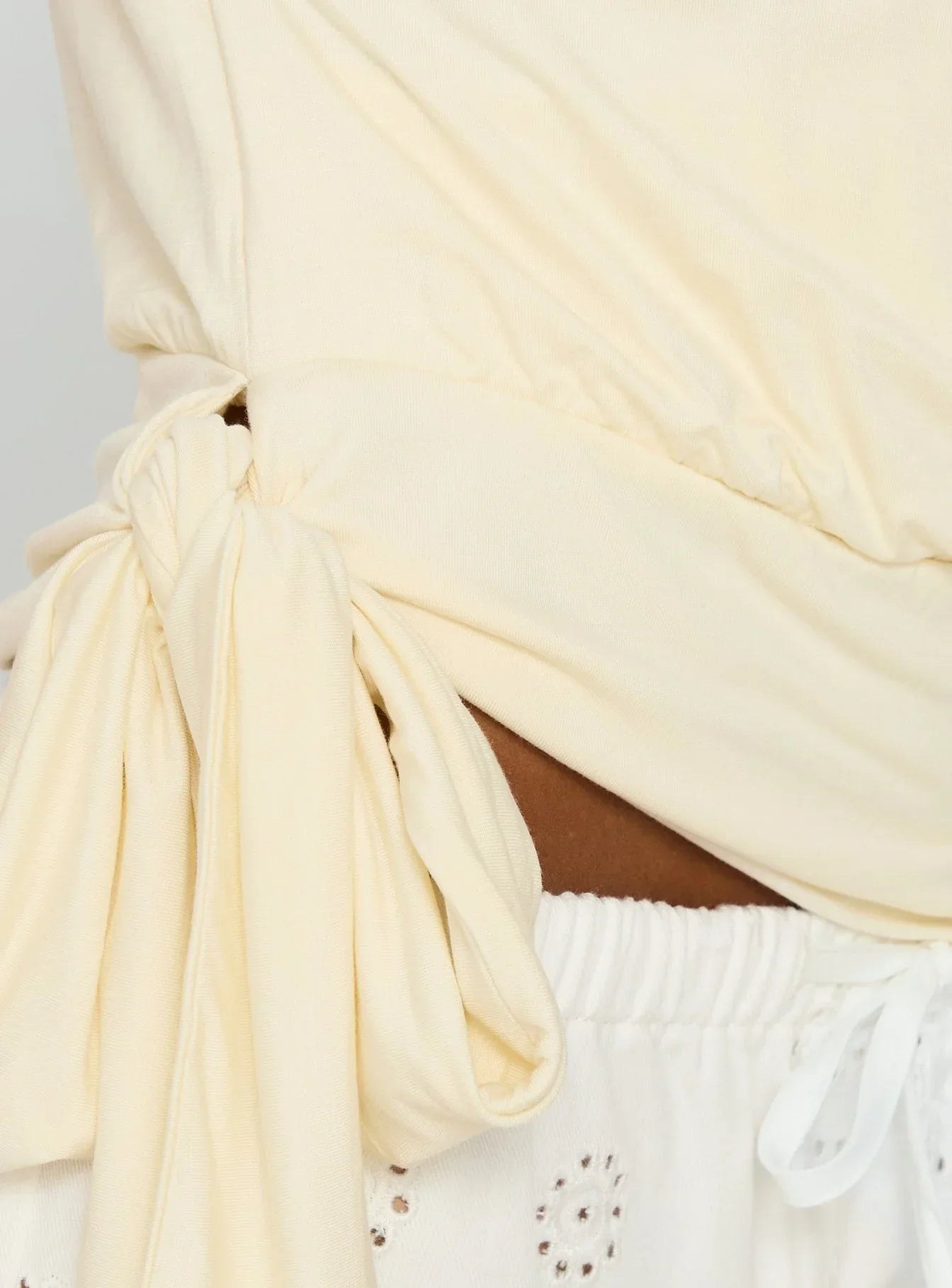 Clock Ticking Cinched Top Cream